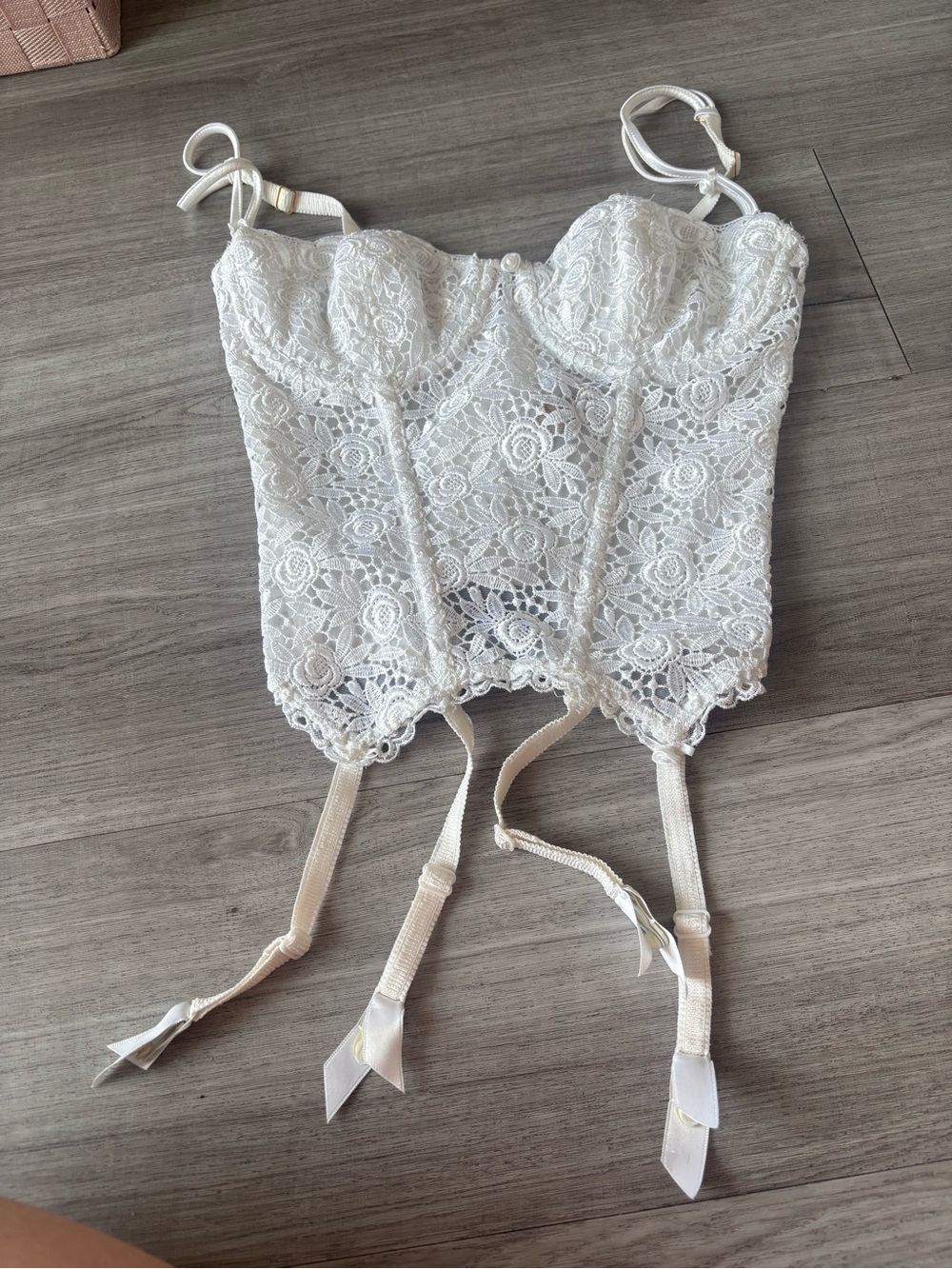 La Senza Signature White Lace Bustier Corset Top-36B - Picture 2 of 5